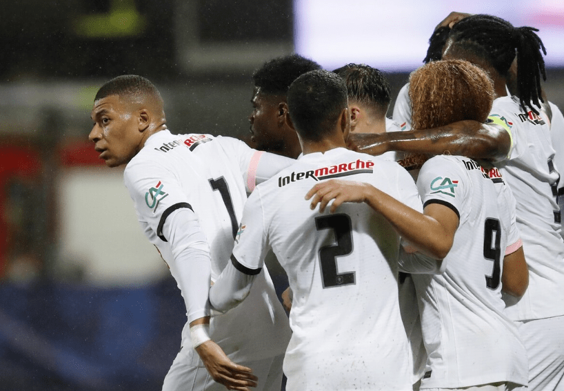 里程碑夜山东男篮完成体检；法甲今晨刷纪录；更衣室稳定；数据趋势出现新变化的简单介绍